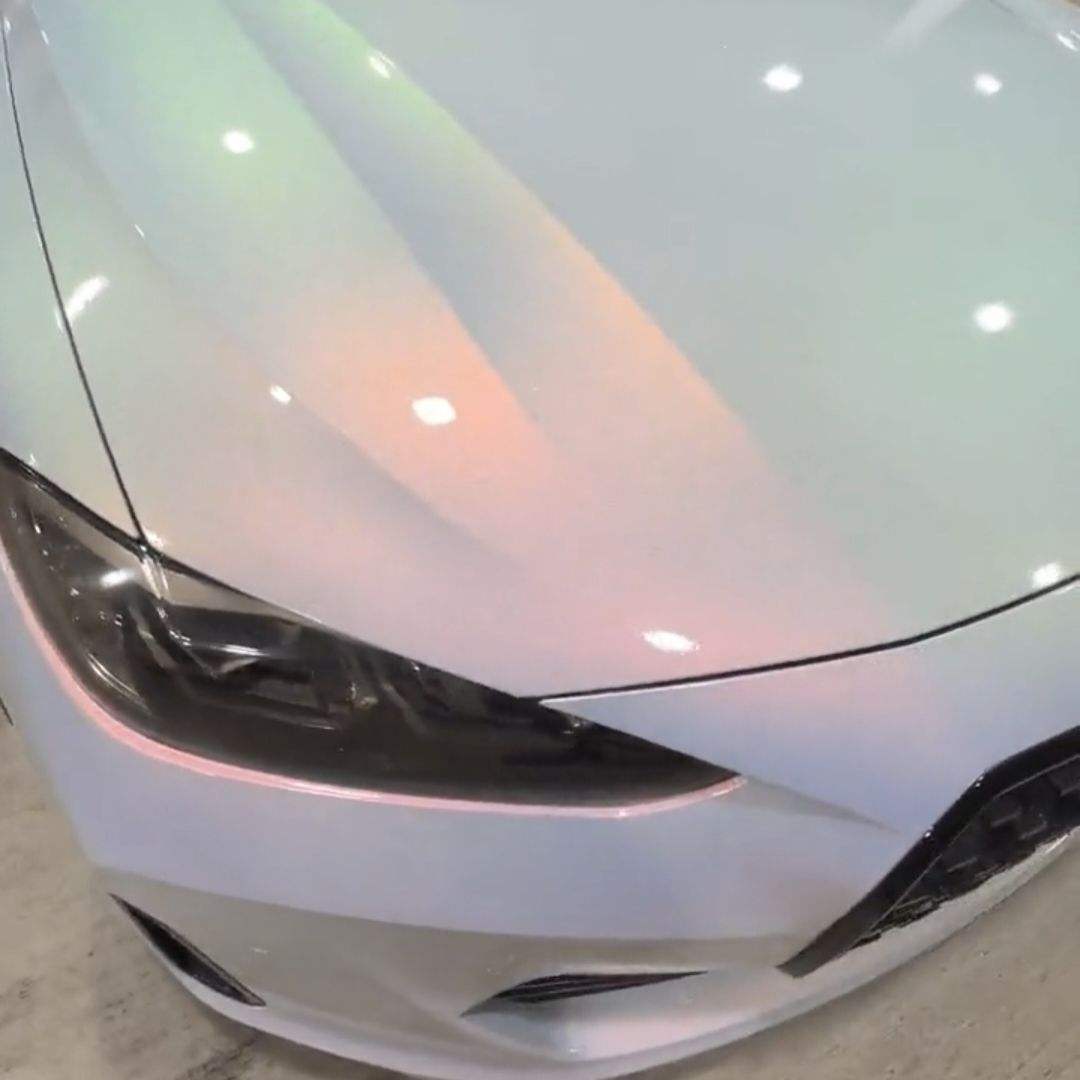 Hypershift Pigment Powder With White Based Car Paint